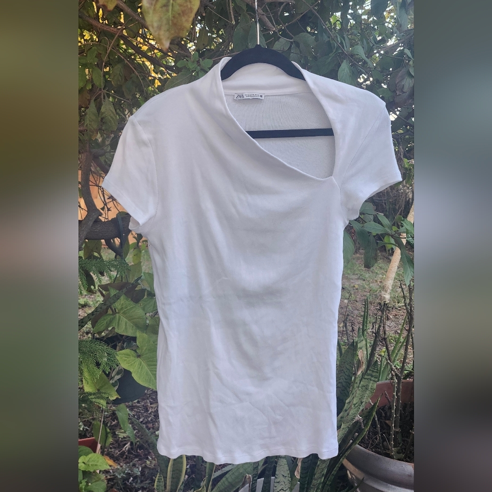 Zara Women's Asymmetric Neck White Tee